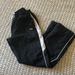 Under Armour windbreak pants - bundle only